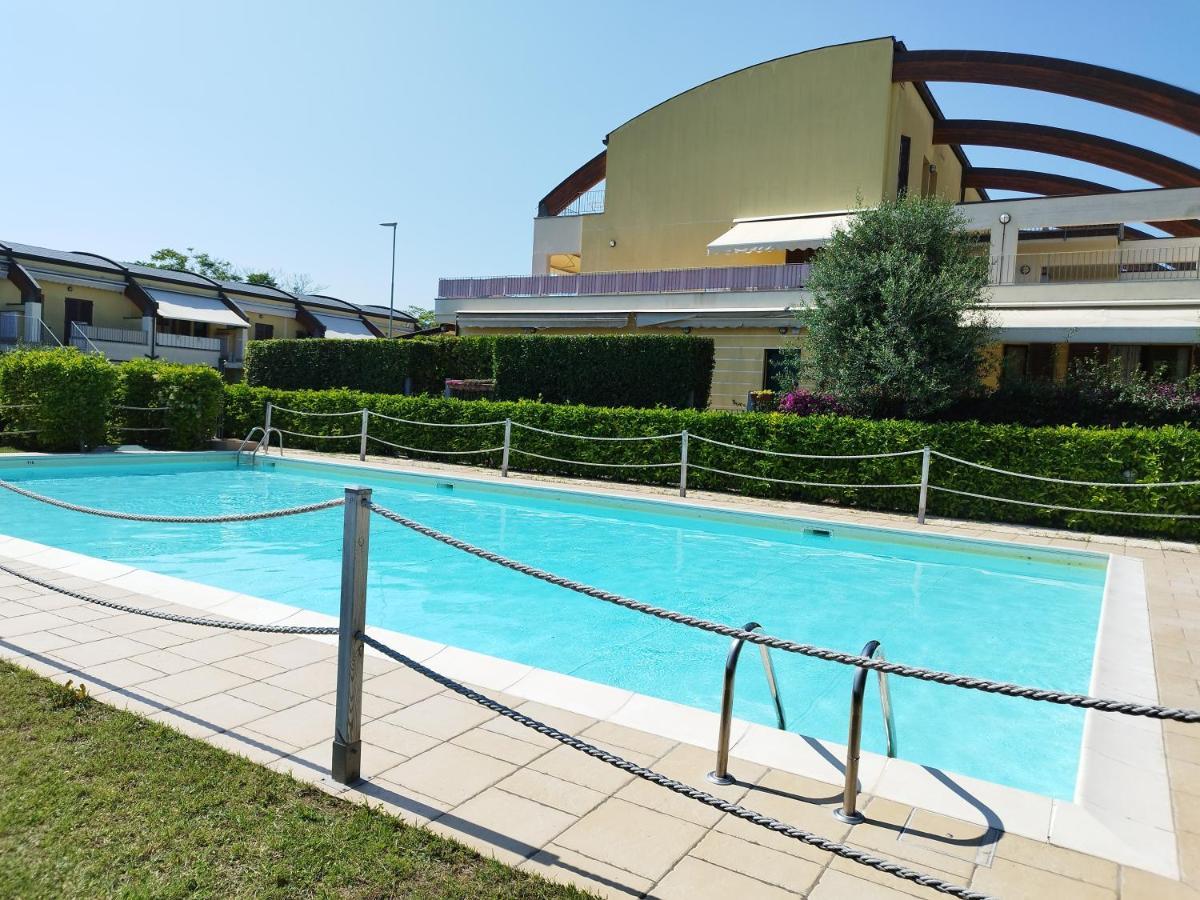 Apartamento L'azalea - A Due Passi Da Numana Con Grande Terrazzo E Piscina Condominiale Stagionale *
